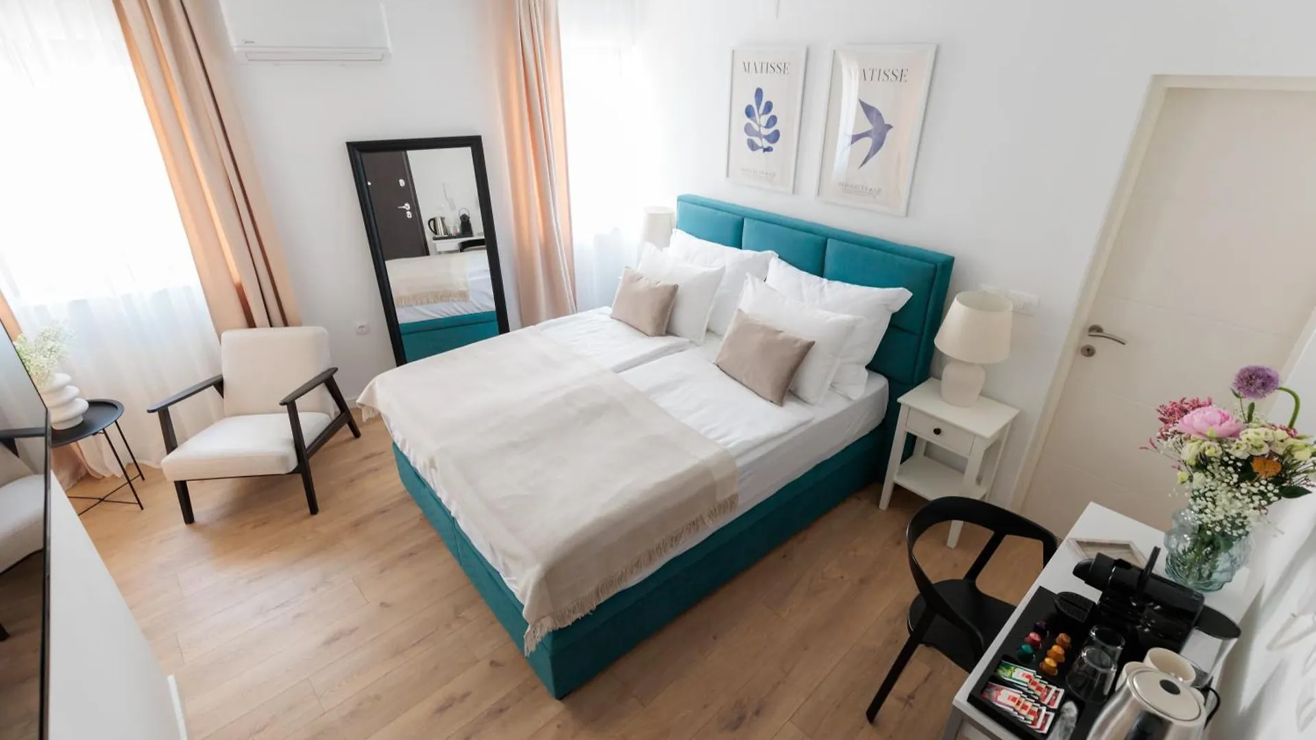 Barbara I - Luxury Rooms With Balcony ザダル