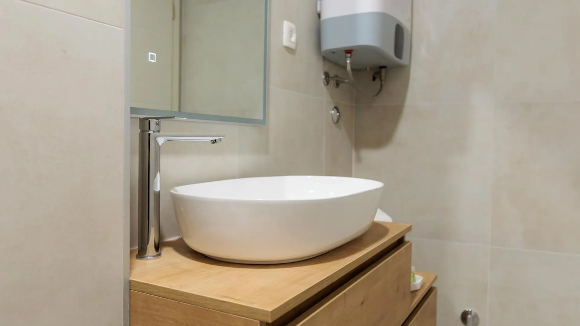 זאדאר Barbara I - Luxury Rooms With Balcony בית הארחה