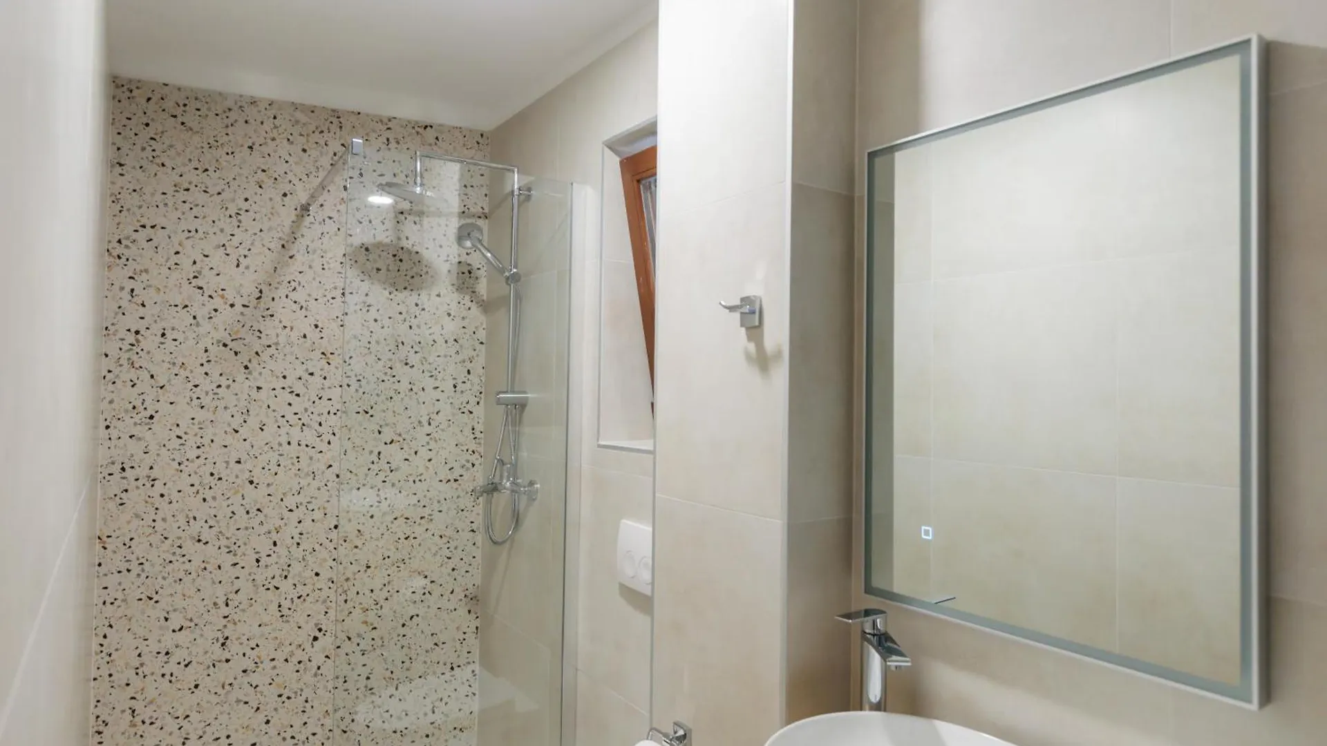 בית הארחה זאדאר Barbara I - Luxury Rooms With Balcony